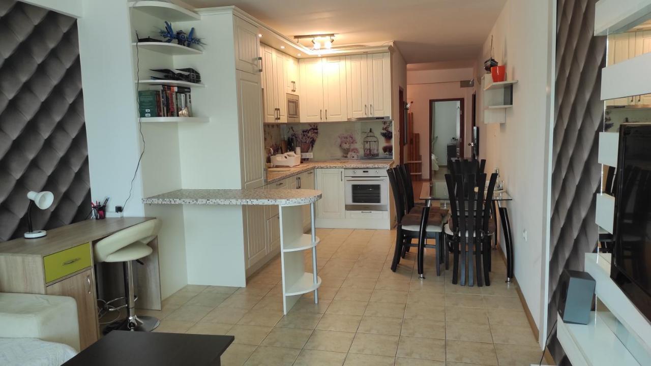 Dom-El Real Apartments In Sea View Complex Свети-Влас Экстерьер фото