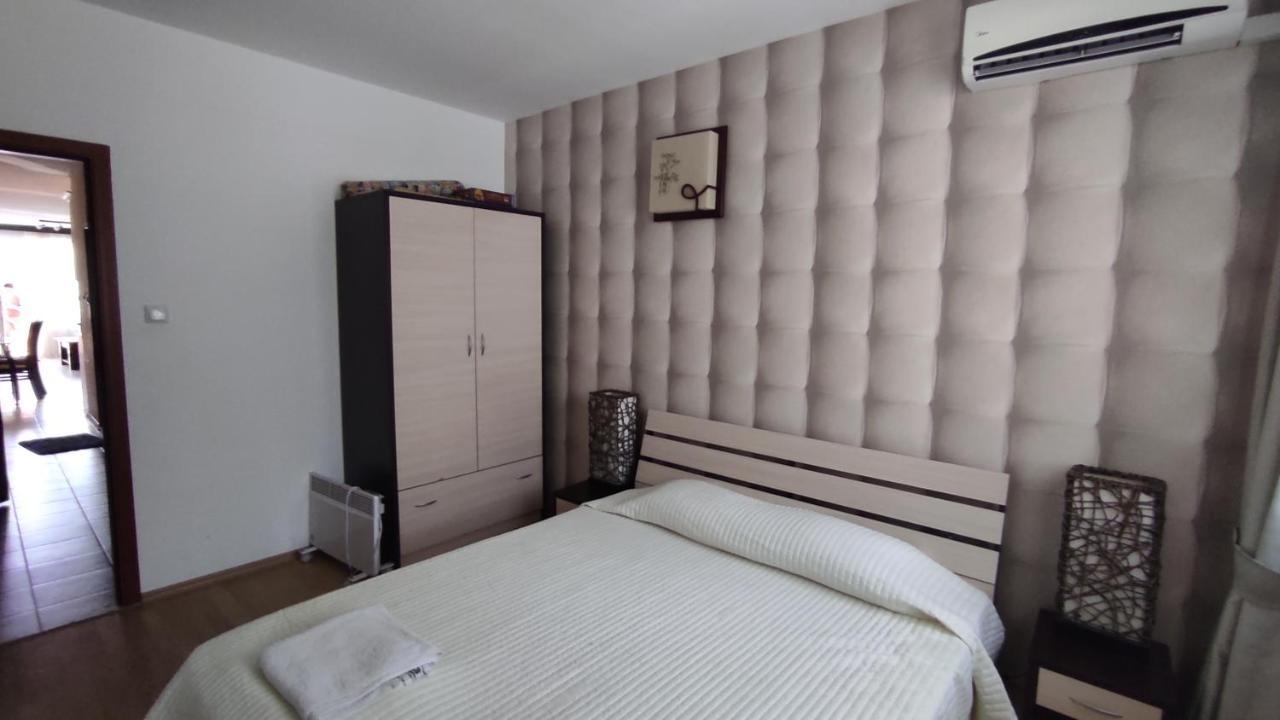 Dom-El Real Apartments In Sea View Complex Свети-Влас Экстерьер фото