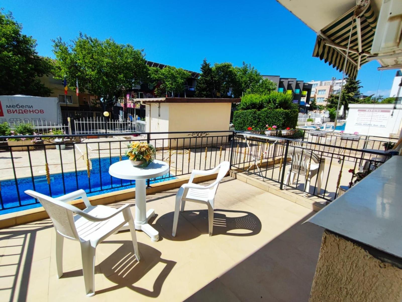 Dom-El Real Apartments In Sea View Complex Свети-Влас Экстерьер фото